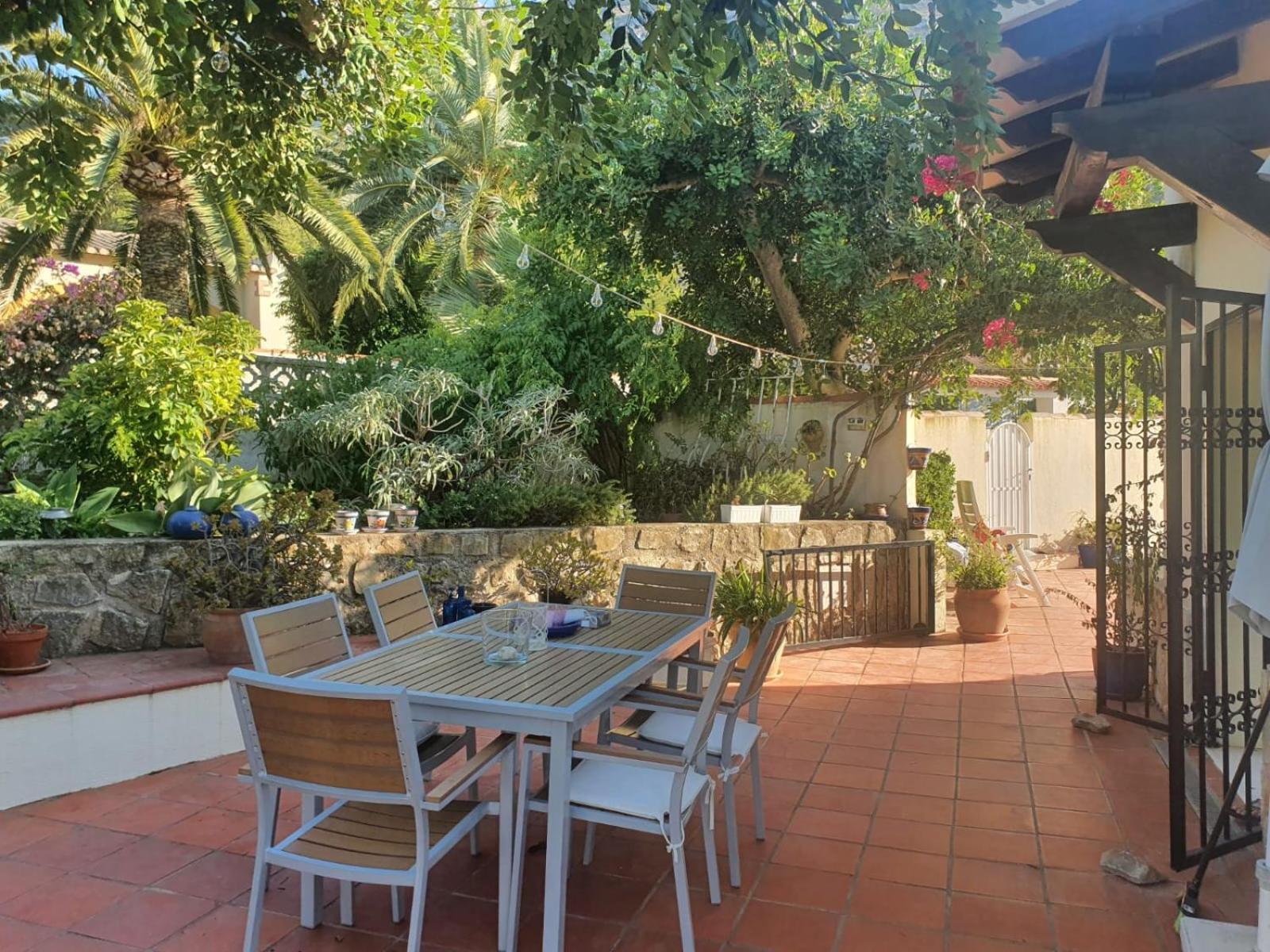 Вилла Agradable Casa Con Piscina Privada Y Jardin Дения Экстерьер фото